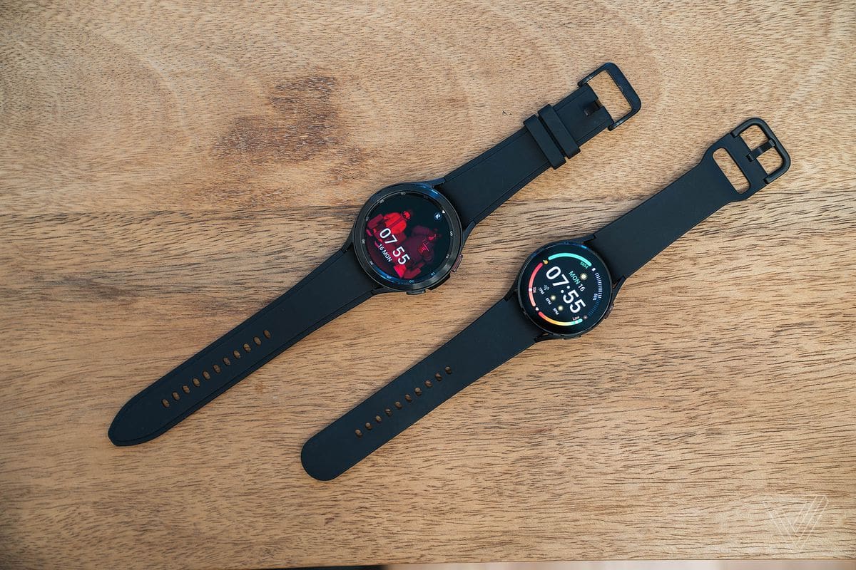 Galaxy Watch 4 Classic (top left) and Galaxy Watch 4 (bottom right)